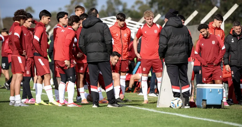 Dos Estudiantes distintos: del 0-3 abajo al 4 a 0 arriba